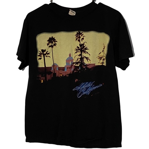 Gildan Other - Eagles Hotel California 2018 concert Tour Tmusic graphic tee M